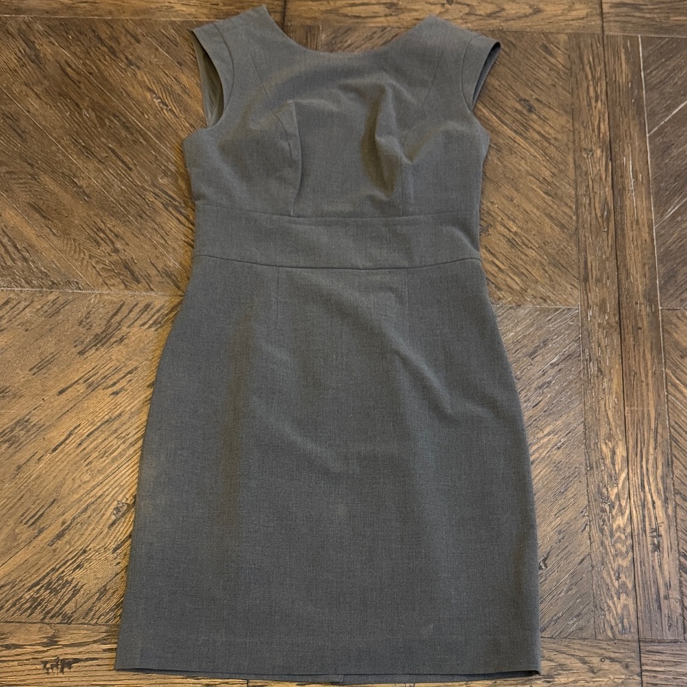 The Limited Gray Cap Sleeve Dress - Size 8P